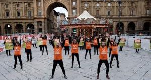 LET IT BEEE, lasciamoli vivere: flash mob per una Pasqua senza crudeltà